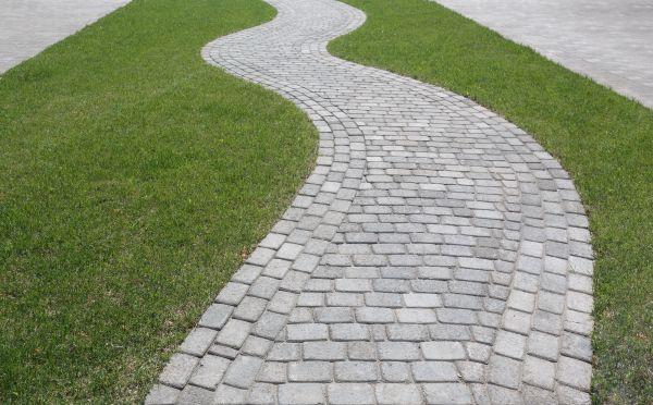 Cost of Walkway Paving in Kennewick