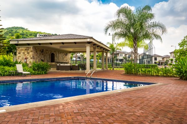 Pool Area Enlargement in Kennewick